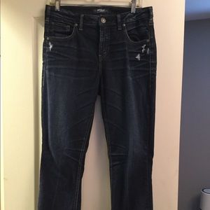 EUC Izzy ankle kickers Silver jeans size 28
